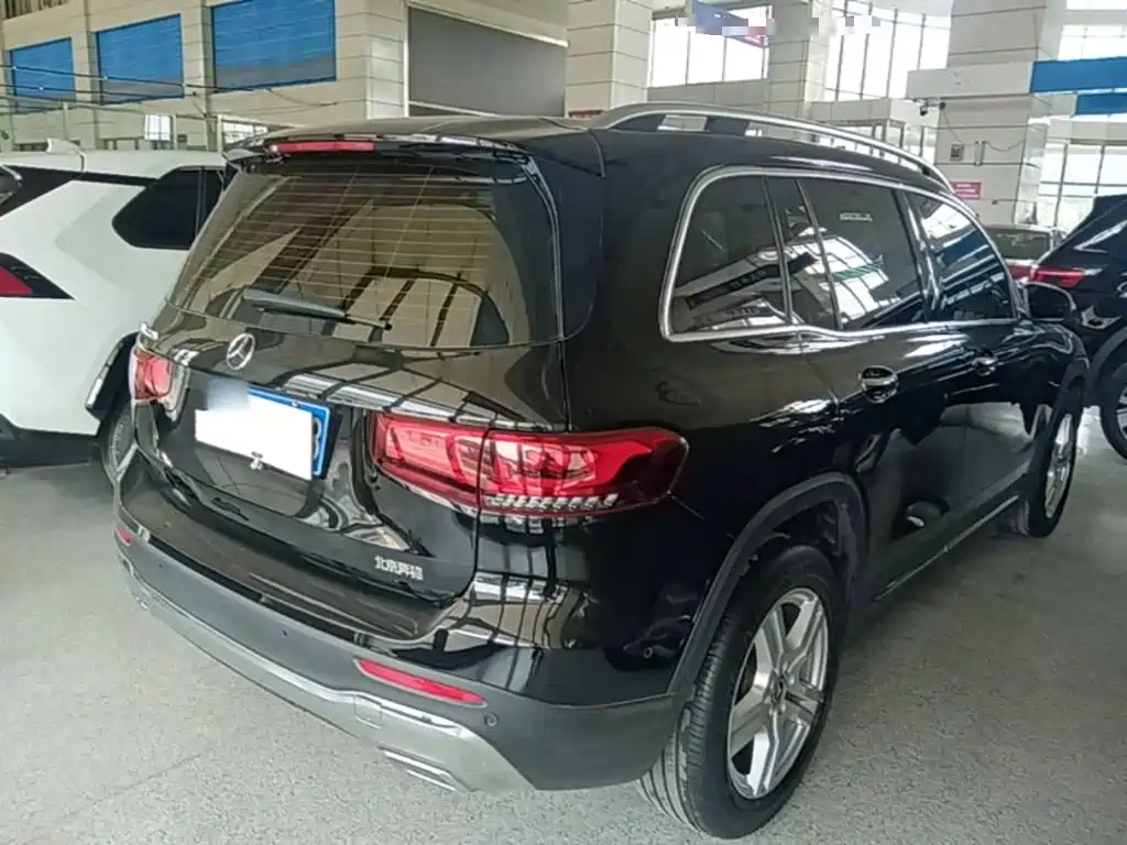 Mercedes-Benz GLB 2023 — фото 7