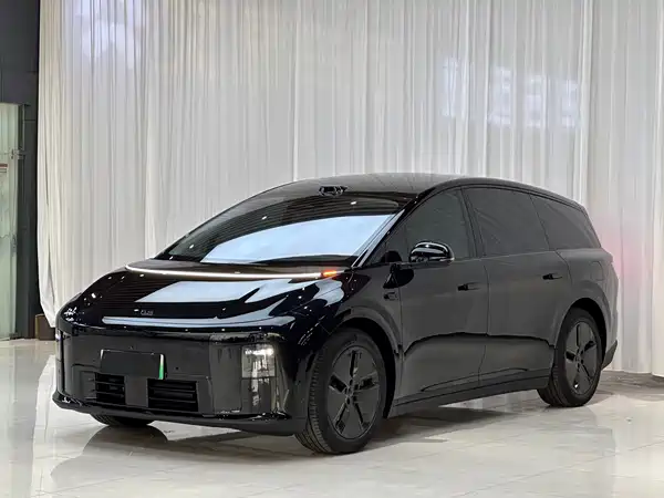 Li Auto i8 2026