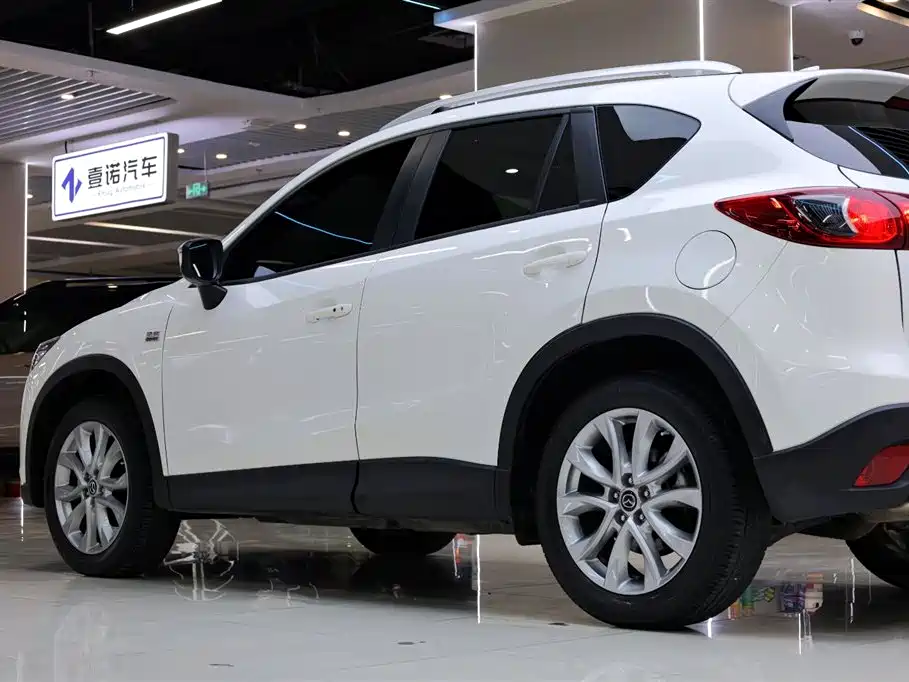 Mazda CX-5 2017 — фото 11