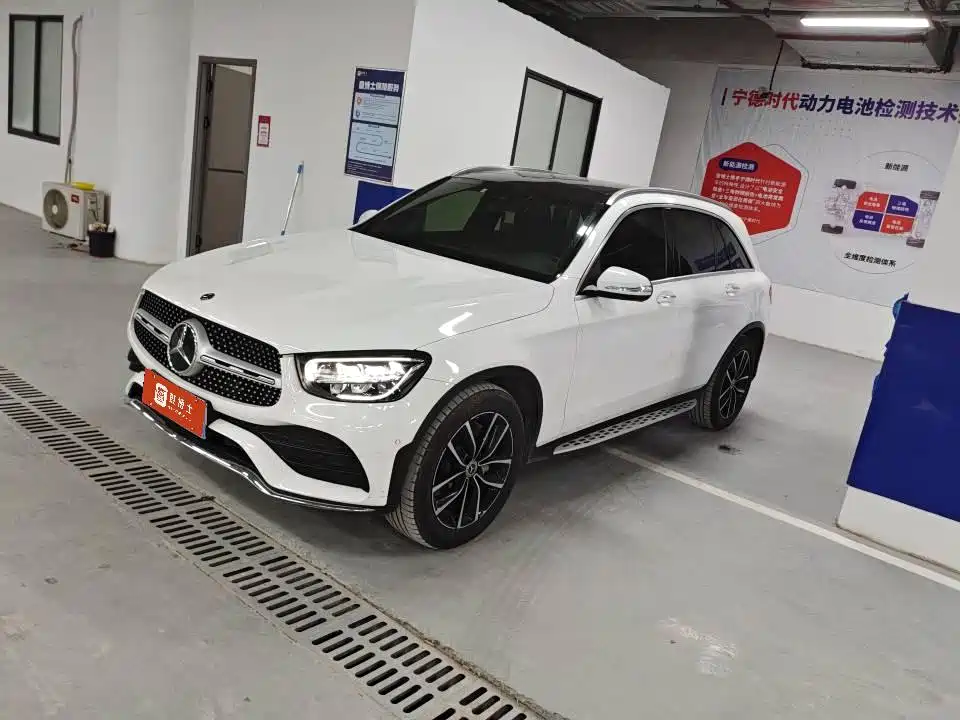 Mercedes-Benz GLC 2020 — фото 1