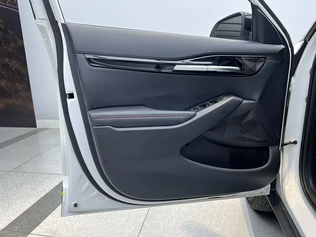 Kia KX3 2023 — фото 12