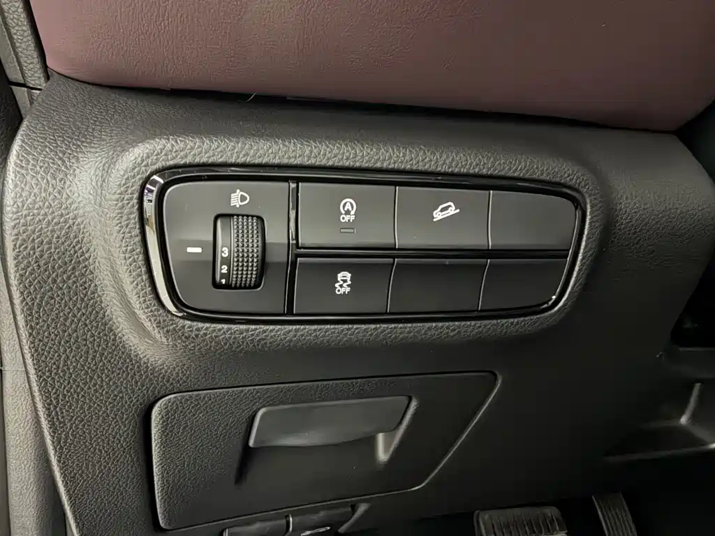 GAC Trumpchi M6 2022 — фото 13