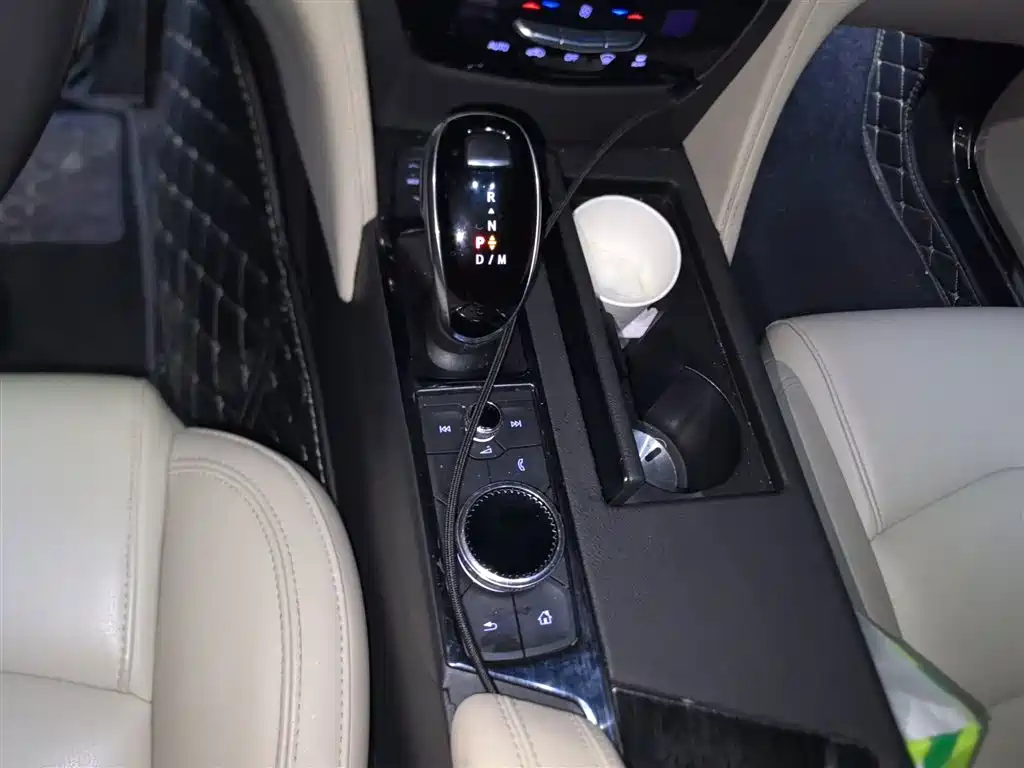Cadillac CT6 2020 — фото 11