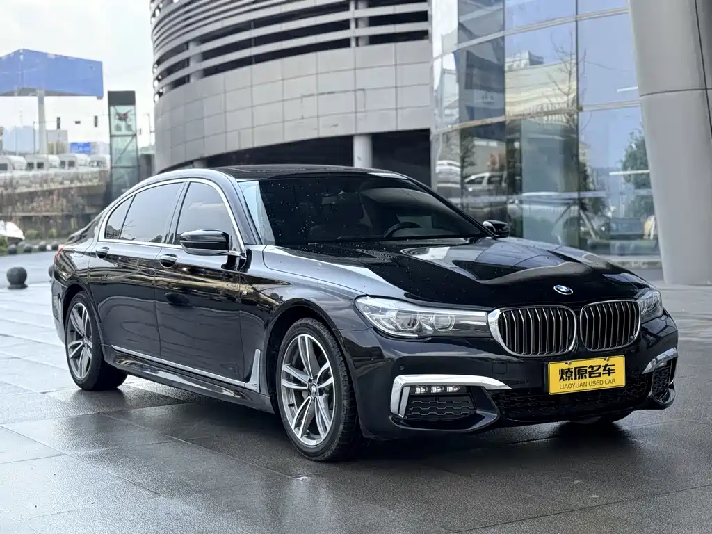 BMW 7 Series 2019 — фото 3