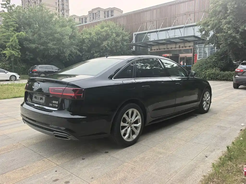 Audi A6L 2018 — фото 13