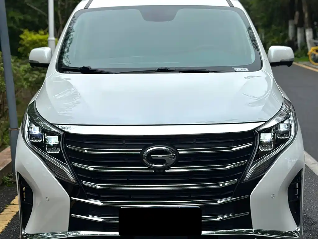 GAC Motor Trumpchi M8 2022 — фото 3