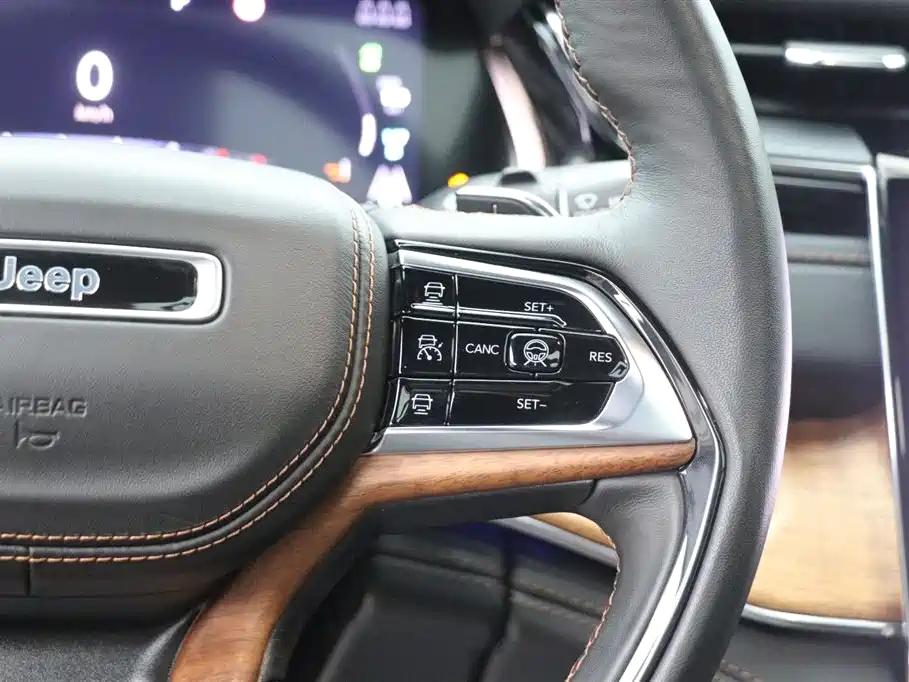 Jeep Grand Cherokee 4xe 2023 — фото 16