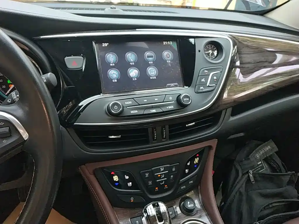 Buick Envision Plus 2017 — фото 13