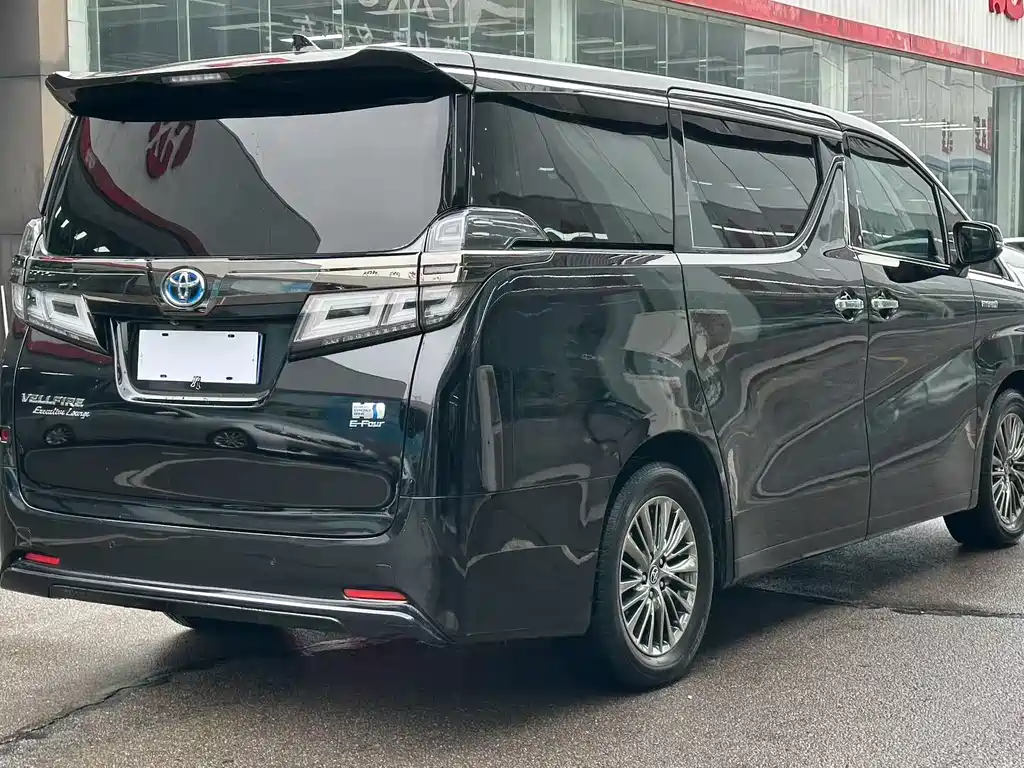 Toyota Vellfire 2021 — фото 8