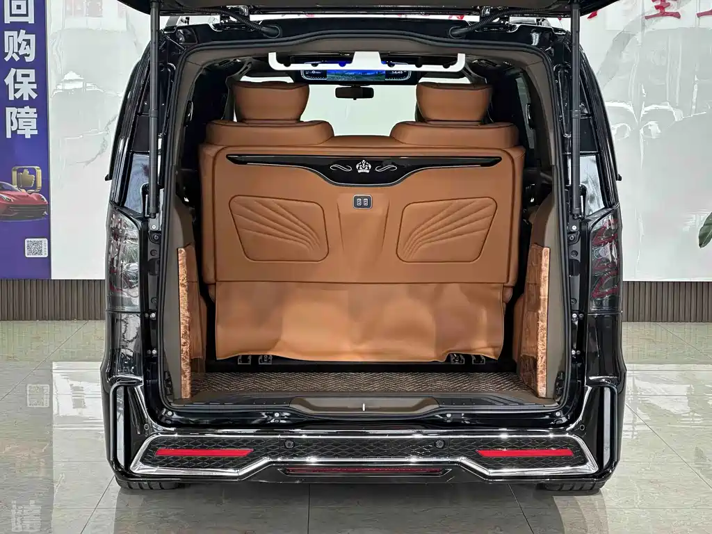 Mercedes-Benz Vito 2024 — фото 23