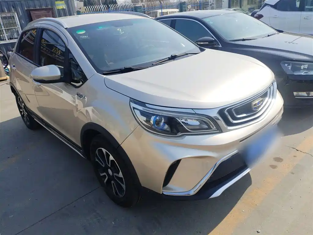 Geely Vision X3 2018 — фото 20