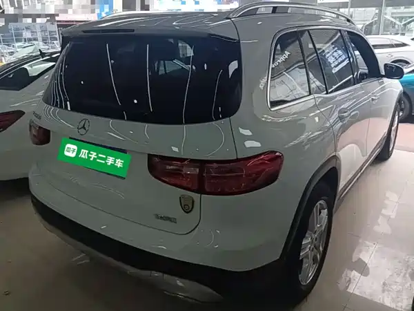 Mercedes-Benz GLB 2021