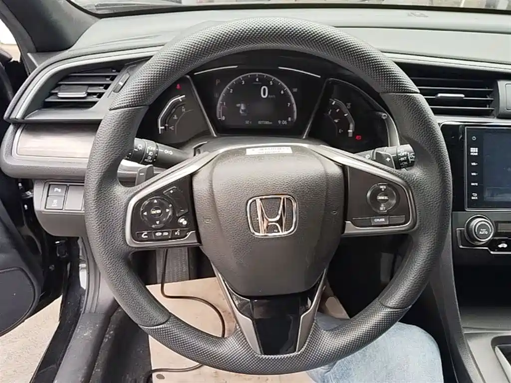 Honda Civic 2021 — фото 11