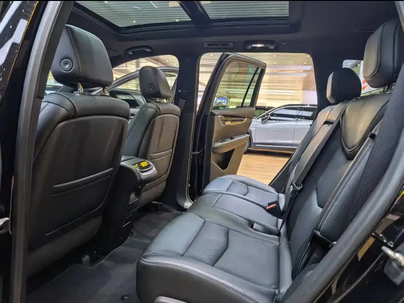 Cadillac XT6 2021