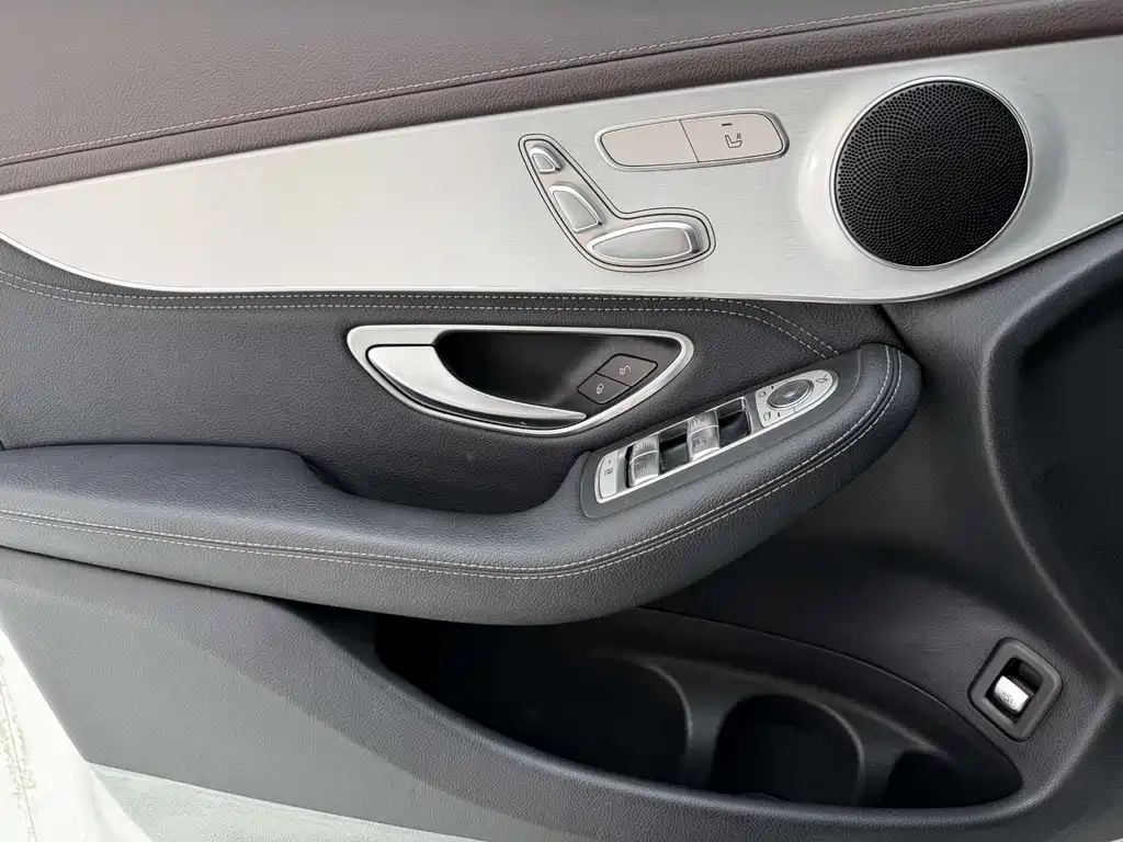 Mercedes-Benz GLC 2020 — фото 19