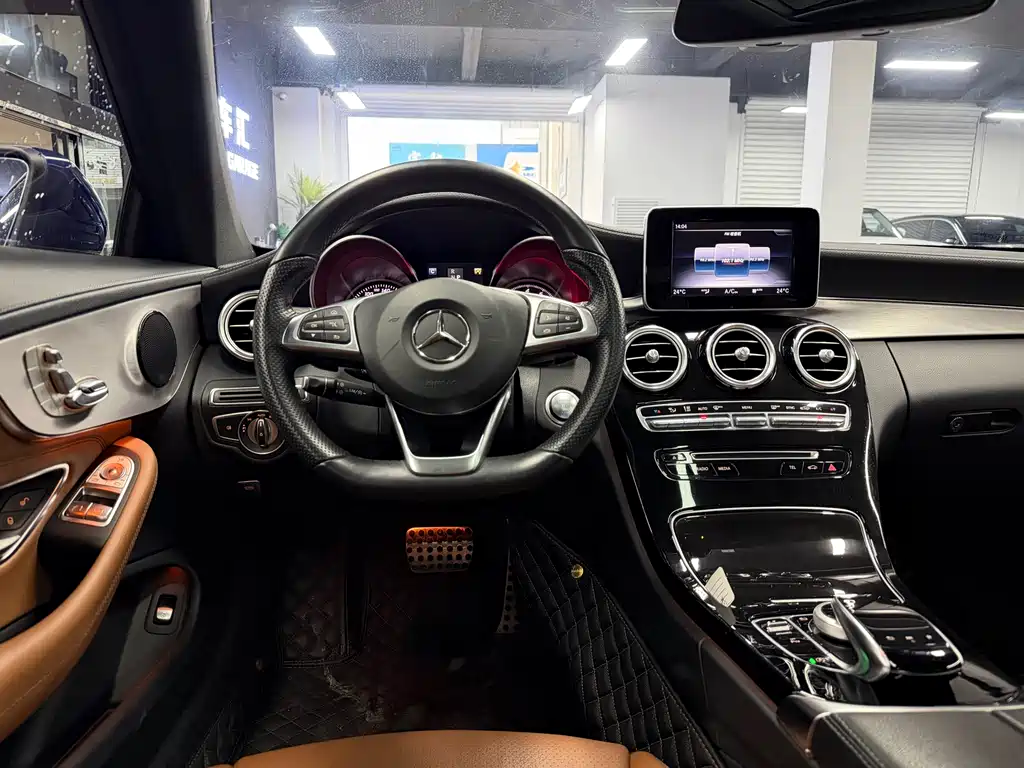 Mercedes-Benz C-Class 2018 — фото 8
