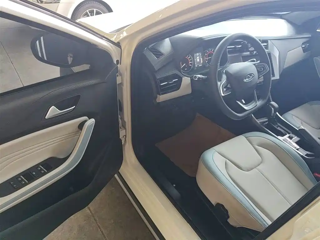 Chery Tiggo 3x 2023 — фото 16