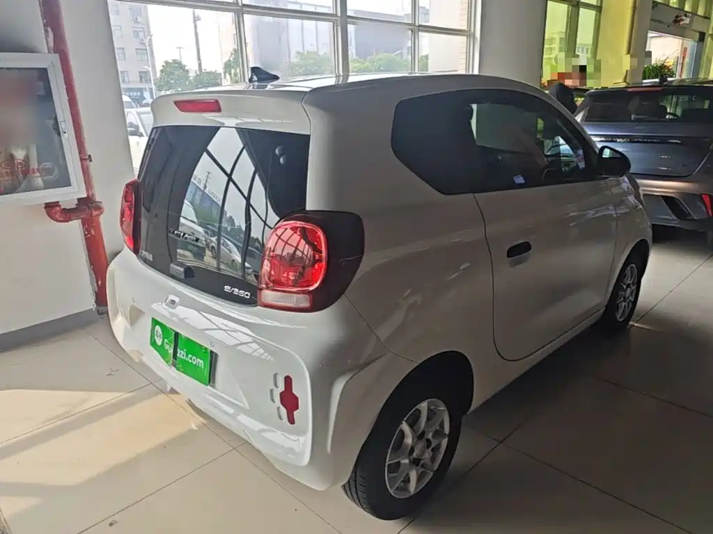 Roewe Clever 2023