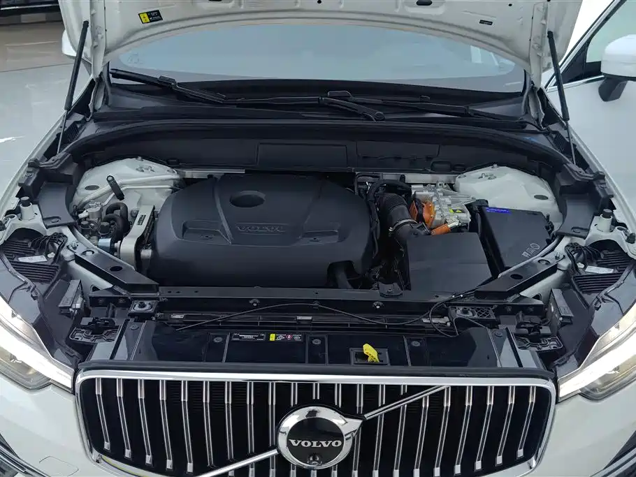 Volvo XC60 PHEV 2024 — фото 10
