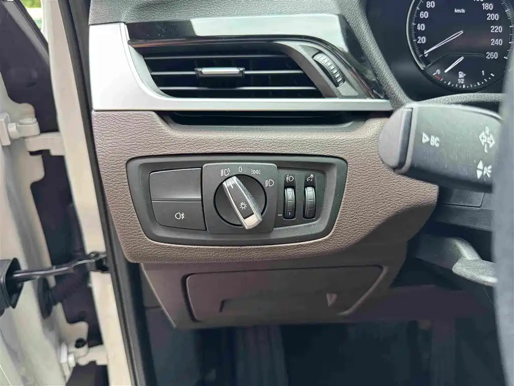 BMW X1 2021 — фото 23