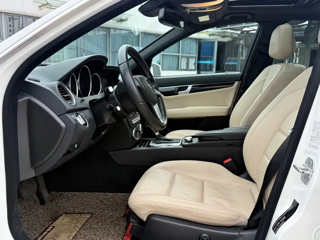 Mercedes-Benz C-Class 2013