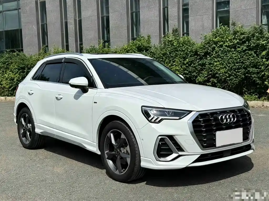 Audi Q3 2022