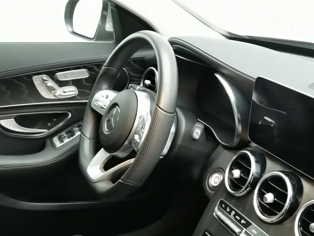 Mercedes-Benz C-Class 2020 — фото 22