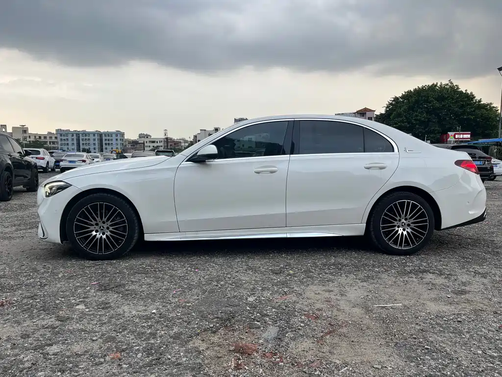 Mercedes-Benz C-Class 2022 — фото 4