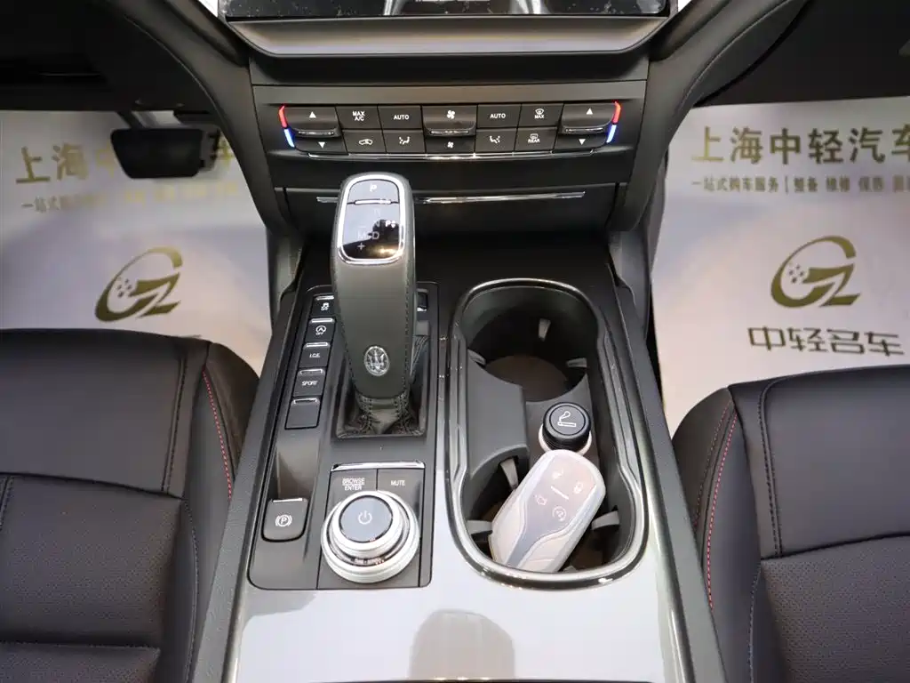 Maserati Ghibli — фото 16