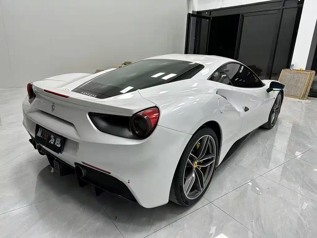 Ferrari 488 2018 — фото 4