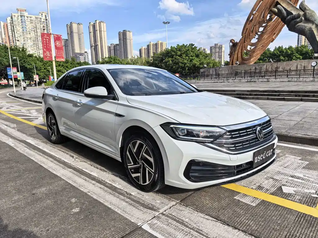 Volkswagen Sagitar 2022