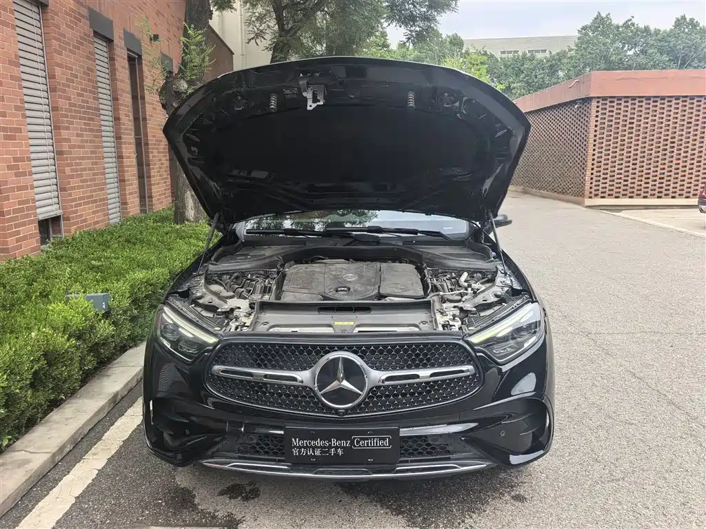 Mercedes-Benz GLC 2025