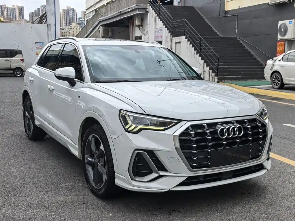 Audi Q3 2020 — фото 3