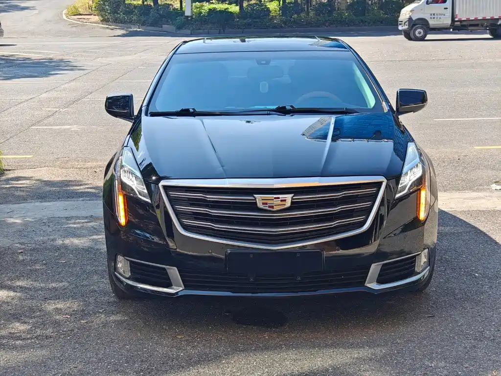 Cadillac XTS 2017 — фото 5