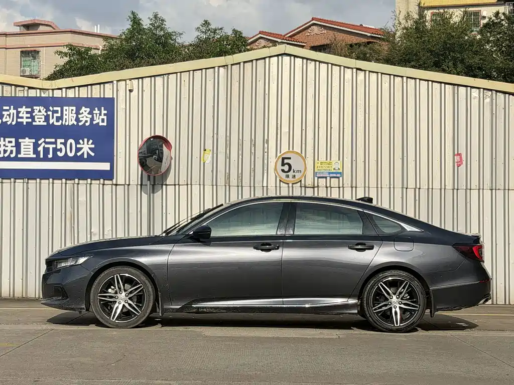 Honda Accord 2022 — фото 3