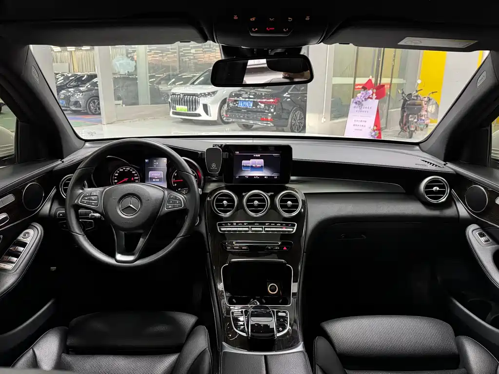 Mercedes-Benz GLC 2016
