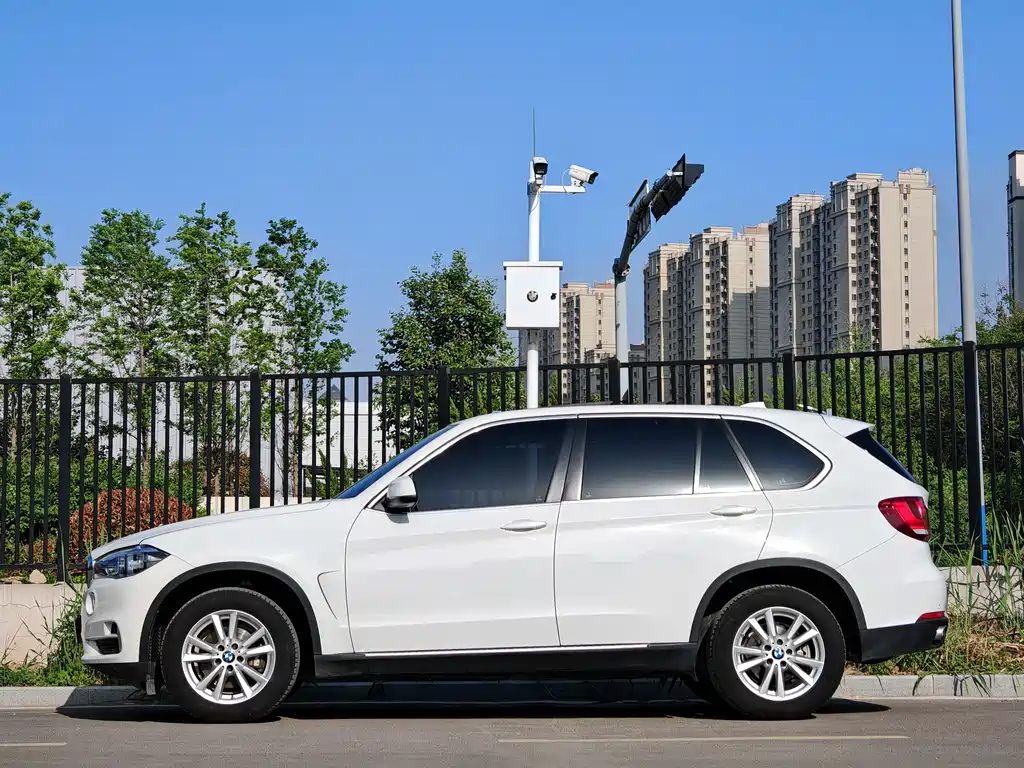 BMW X5 2018 — фото 3