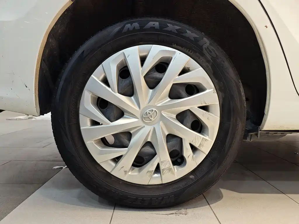 Toyota Vios 2023 — фото 29