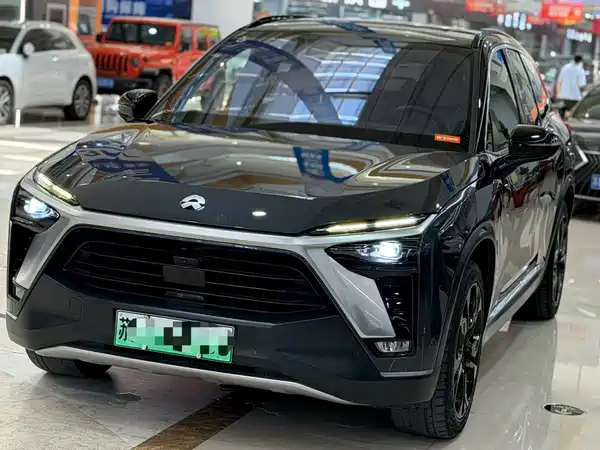 NIO ES8 2021