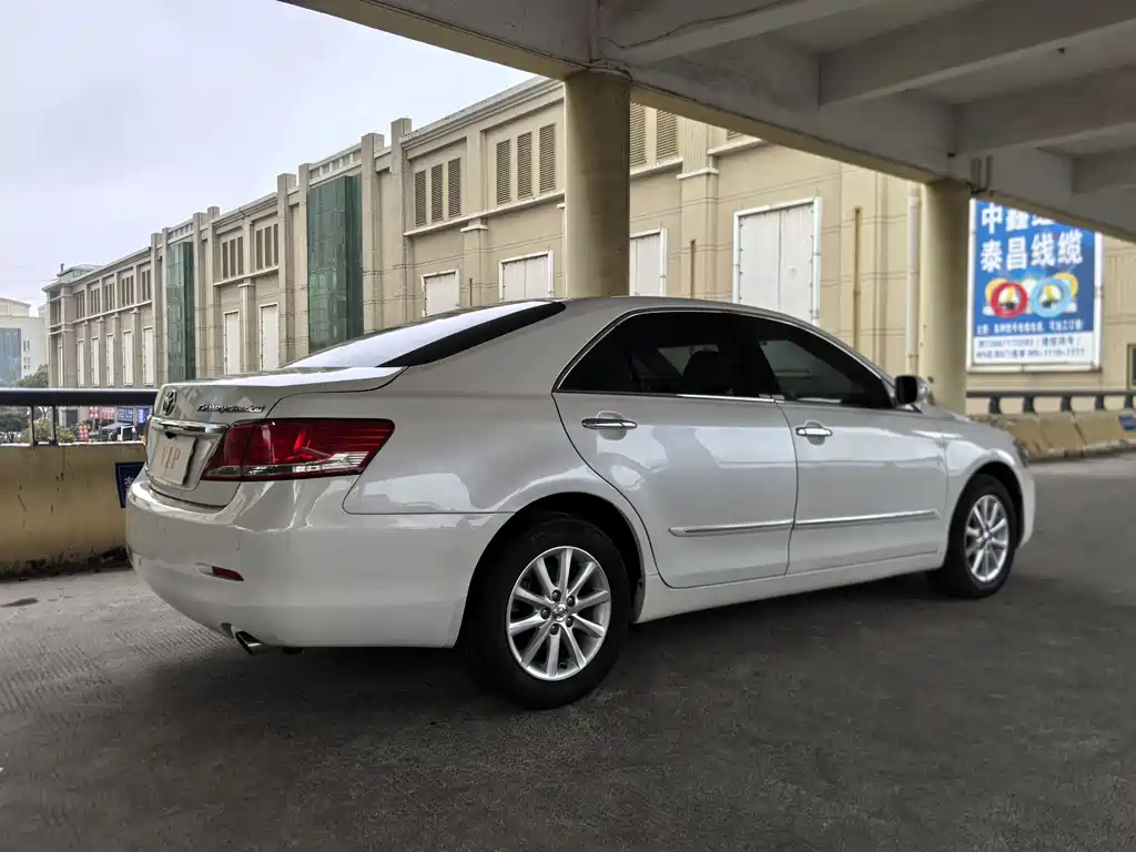 Toyota Camry 2013 — фото 37