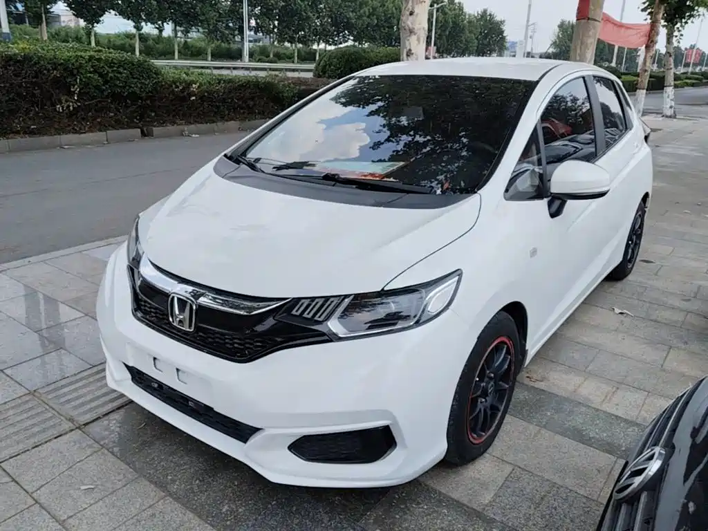 Honda Fit 2018 — фото 2