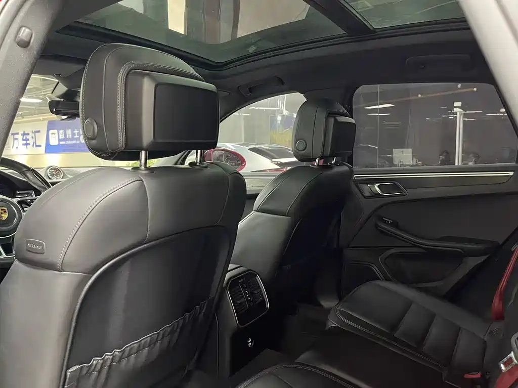 Porsche Macan 2020
