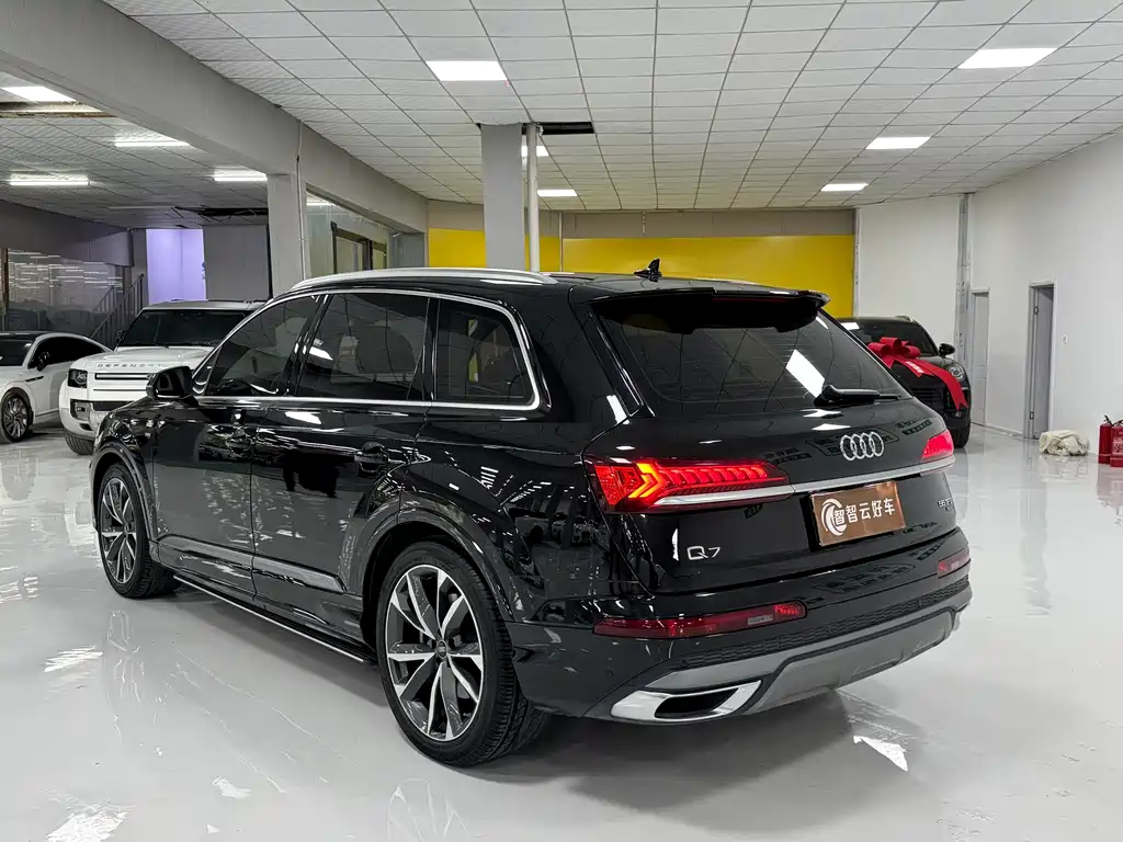 Audi Q7 2022