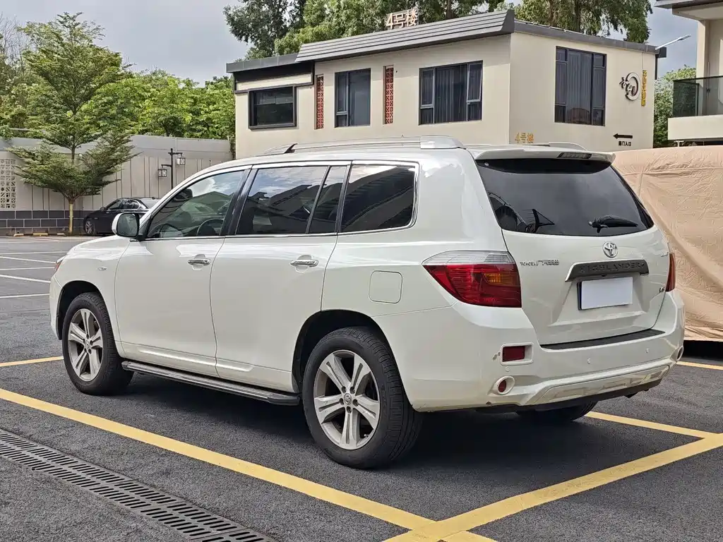 Toyota Highlander 2011