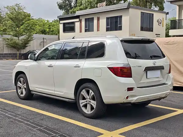 Toyota Highlander 2011