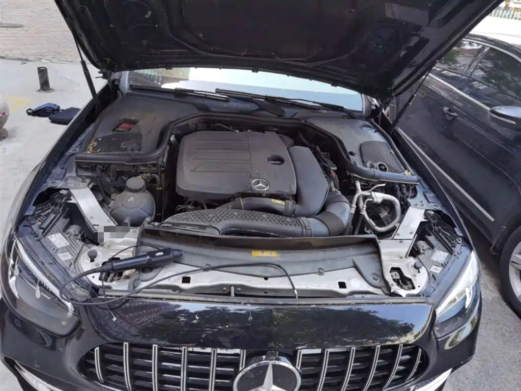 Mercedes-Benz E-Class 2021 — фото 17