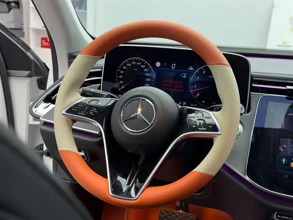 Mercedes-Benz E-Class 2025 — фото 14