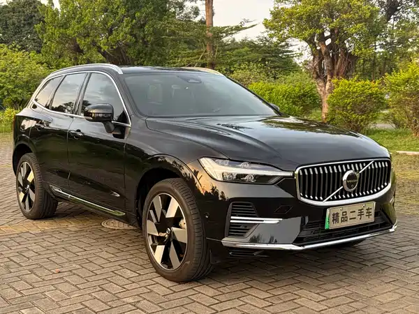 Volvo XC60 Plug-In Hybrid 2024
