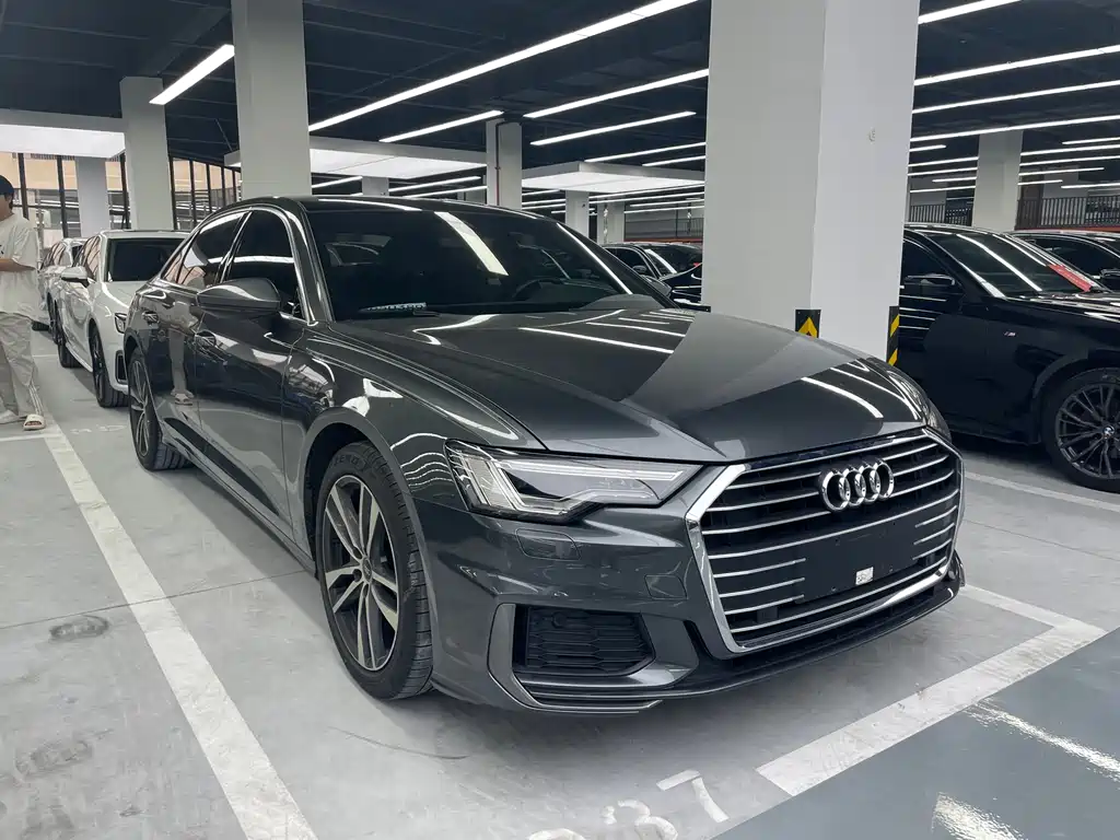 Audi A6L 2022