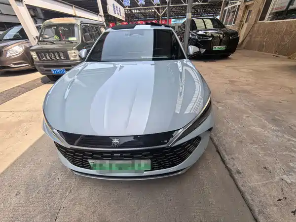 BYD Qin L 2024